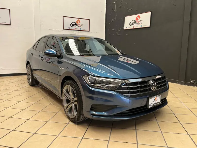 Foto Volkswagen Jetta Comfortline Tiptronic usado (2019) color Azul precio $292,000