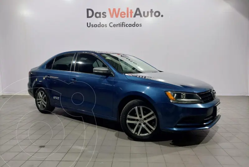 Foto Volkswagen Jetta Live usado (2016) color Azul precio $259,000
