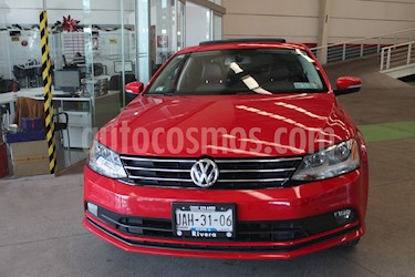 foto Volkswagen Jetta Comfortline usado (2016) color Rojo precio $249,000
