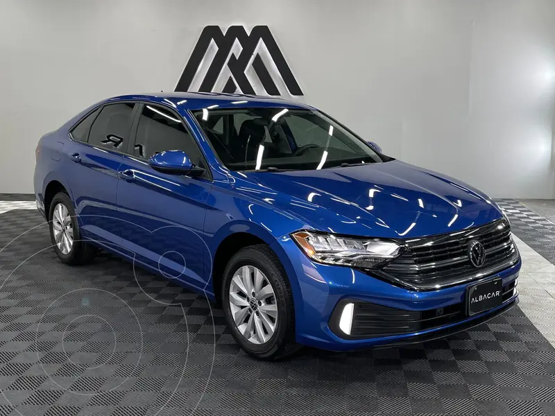 Foto Volkswagen Jetta Comfortline usado (2023) color Azul precio $377,999