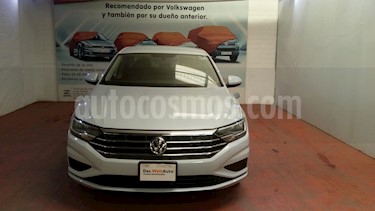 foto Volkswagen Jetta Comfortline usado (2019) color Plata precio $292,000
