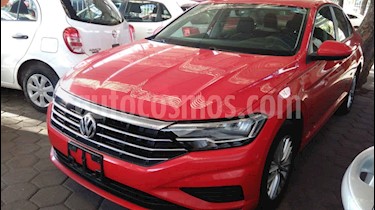 foto Volkswagen Jetta Comfortline Tiptronic usado (2019) color Rojo precio $258,900