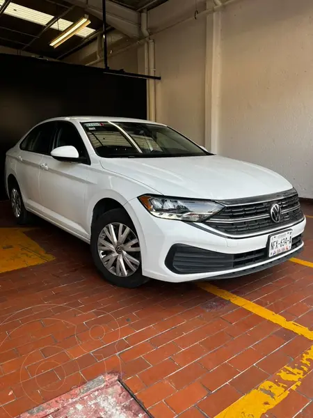 Foto Volkswagen Jetta Trendline usado (2023) color Blanco precio $349,000