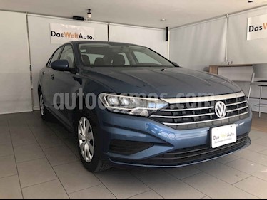 Volkswagen Jetta 4p Trendline L4/1.4/T Man usado (2019) color Azul precio $300,000
