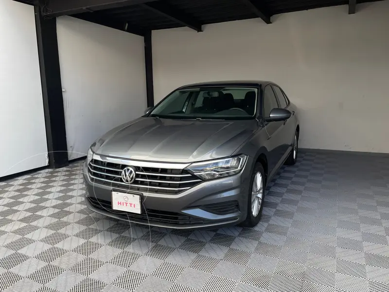 Foto Volkswagen Jetta Trendline Tiptronic usado (2019) color Gris precio $263,000