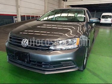 foto Volkswagen Jetta Trendline usado (2016) color Gris Platino precio $209,000
