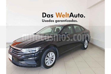 Foto Volkswagen Jetta Comfortline Tiptronic usado (2019) color Negro precio $266,359