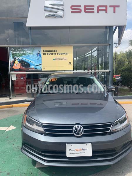 foto Volkswagen Jetta Trendline usado (2016) color Gris Platino precio $198,990