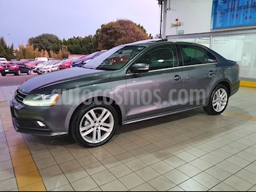 foto Volkswagen Jetta Sportline Tiptronic usado (2018) color Gris Platino precio $294,900