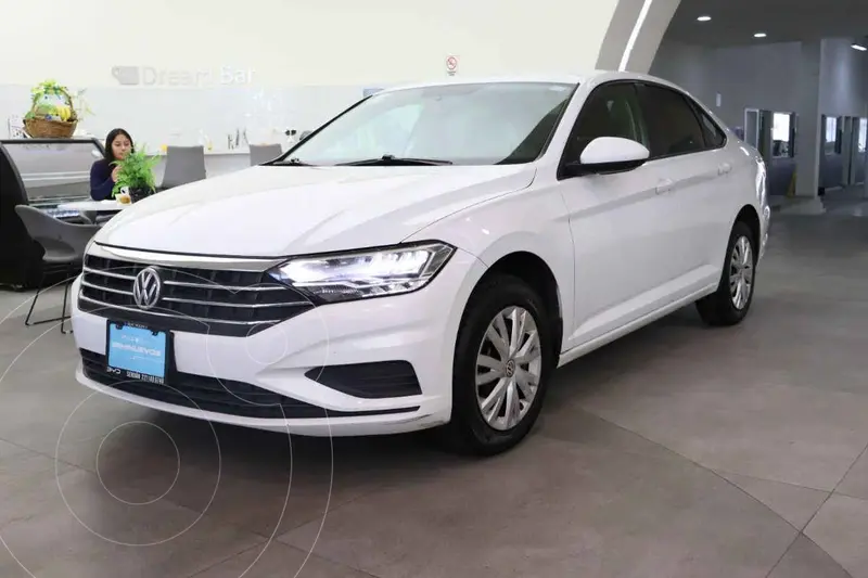 Foto Volkswagen Jetta Startline Tiptronic usado (2020) color Blanco precio $255,000