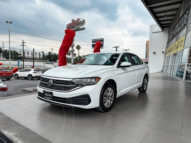 Foto Volkswagen Jetta Trendline usado (2022) color Blanco precio $329,000