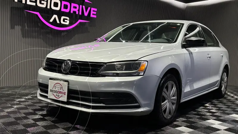 Foto Volkswagen Jetta 2.0 usado (2017) color Gris Platino precio $209,000