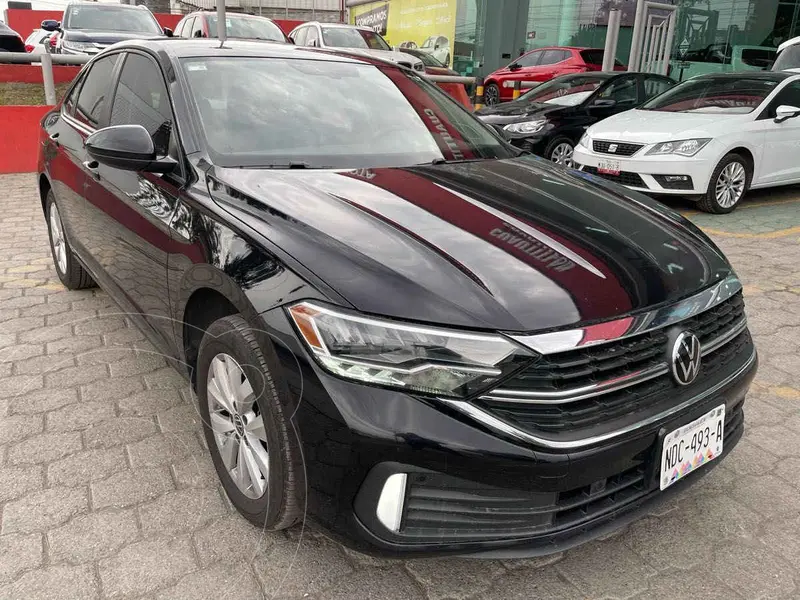 Foto Volkswagen Jetta Comfortline usado (2024) color Negro financiado en mensualidades(enganche $112,875 mensualidades desde $9,531)
