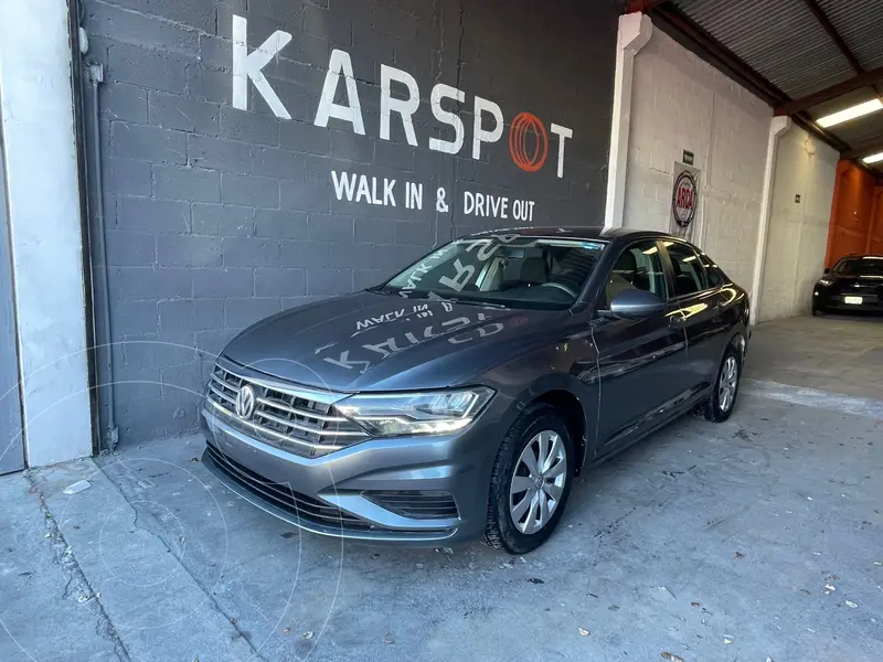 Foto Volkswagen Jetta Trendline Tiptronic usado (2019) color Gris financiado en mensualidades(enganche $95,087 mensualidades desde $6,930)
