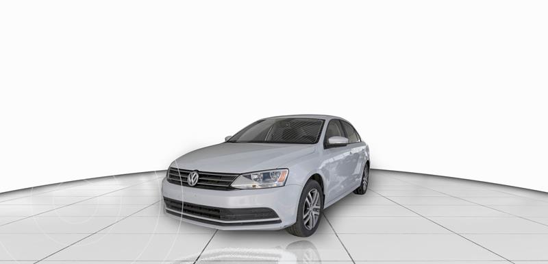 Volkswagen Jetta Trendline Tiptronic usado (2018) color Plata Dorado precio $255,000