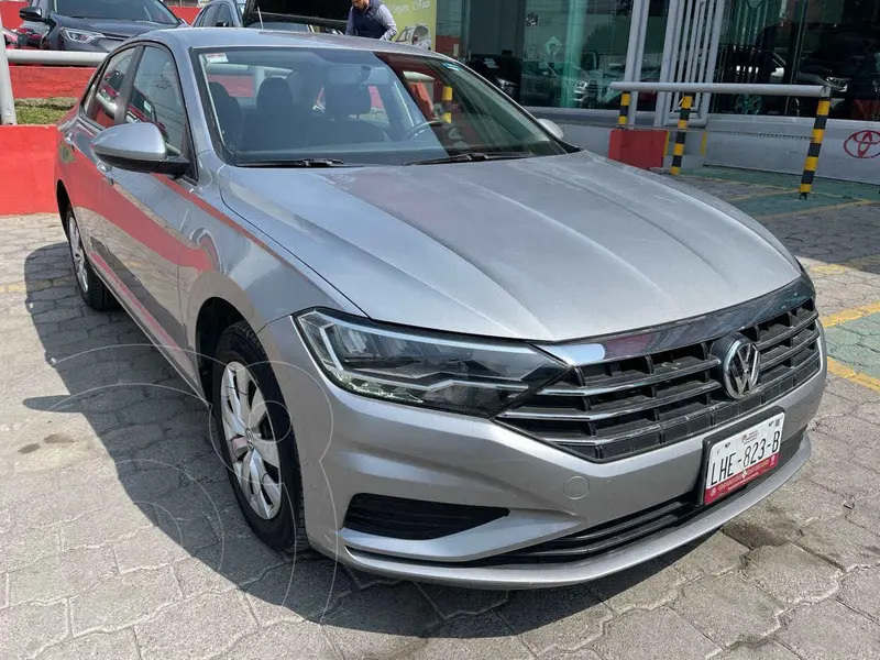 Foto Volkswagen Jetta Trendline Tiptronic usado (2019) color Plata precio $280,000