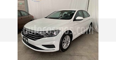 Volkswagen Jetta 4p Comfortline L4/1.4/T Aut usado (2019) color Blanco precio $234,900