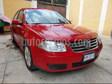 Volkswagen Jetta Trendline 2.0 Equipado Aut usado (2010) color Rojo precio $118,500