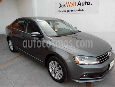 Volkswagen Jetta 4p Comfortline L5/2.5 Aut usado (2018) color Gris precio $249,000