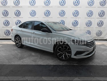 foto Volkswagen Jetta Comfortline Tiptronic usado (2019) color Blanco precio $324,000