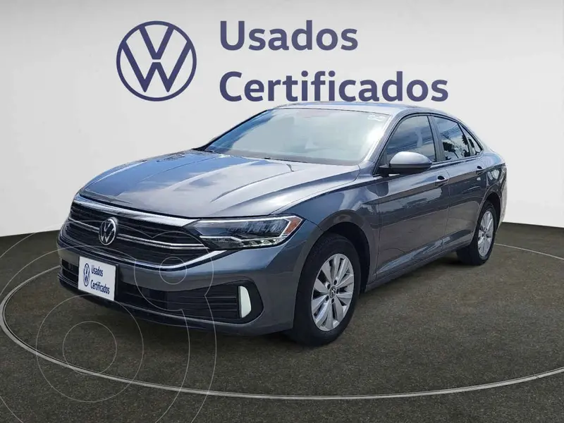 Foto Volkswagen Jetta Comfortline usado (2024) color Gris precio $380,900