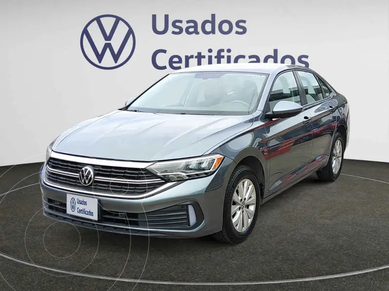 Foto Volkswagen Jetta Comfortline usado (2023) color Gris precio $398,900