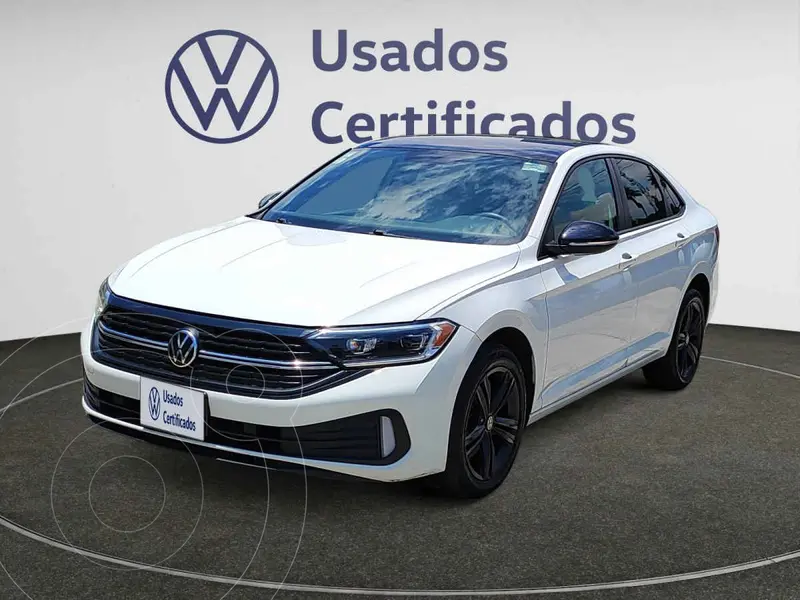 Foto Volkswagen Jetta Sportline usado (2022) color Blanco financiado en mensualidades(enganche $108,973 mensualidades desde $8,337)
