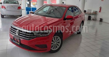 Volkswagen Jetta 4p Comfortline L4/1.4/T Aut usado (2019) color Rojo precio $249,800
