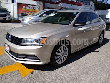 foto Volkswagen Jetta 2.0 usado (2016) color Dorado precio $156,000