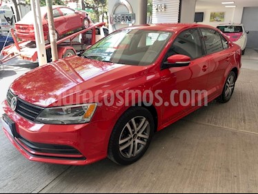 foto Volkswagen Jetta Trendline 2.0 Aut usado (2015) color Rojo precio $185,000
