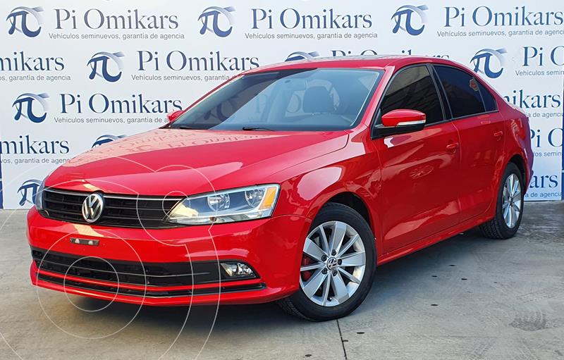 Volkswagen Jetta Trendline usado (2015) color Rojo precio $205,000
