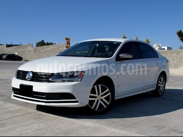 foto Volkswagen Jetta Live usado (2017) color Blanco precio $198,000