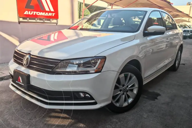 Foto Volkswagen Jetta Comfortline usado (2018) color Blanco precio $229,000