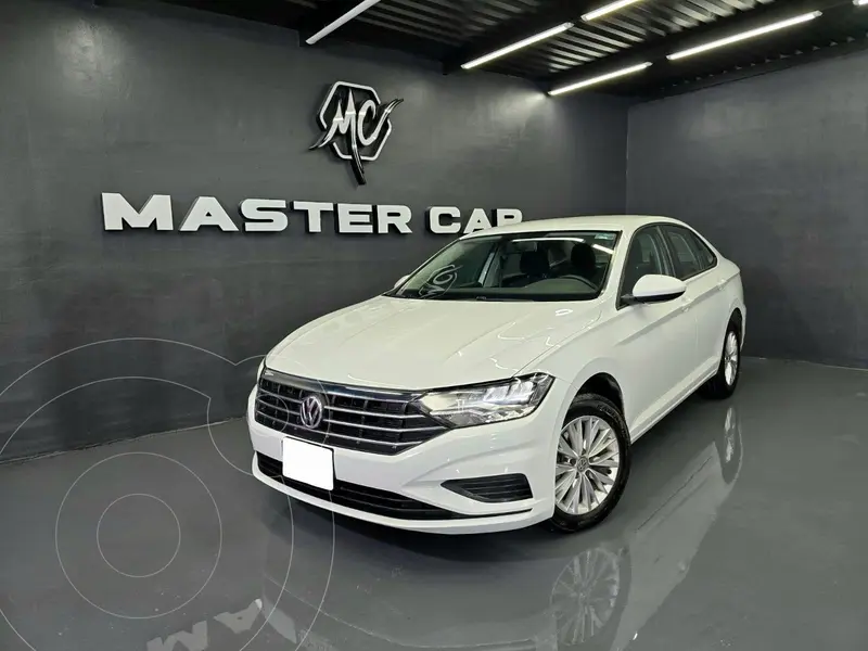 Foto Volkswagen Jetta Comfortline usado (2019) color Blanco precio $294,000