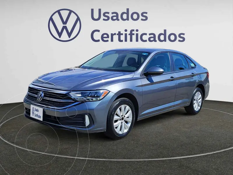 Foto Volkswagen Jetta Comfortline usado (2024) color Gris precio $380,900