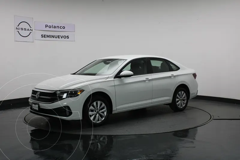 Foto Volkswagen Jetta Comfortline usado (2023) color Blanco precio $369,900