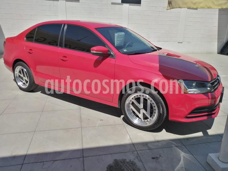 Foto Volkswagen Jetta Trendline 2.0 usado (2017) color Rojo precio $215,000