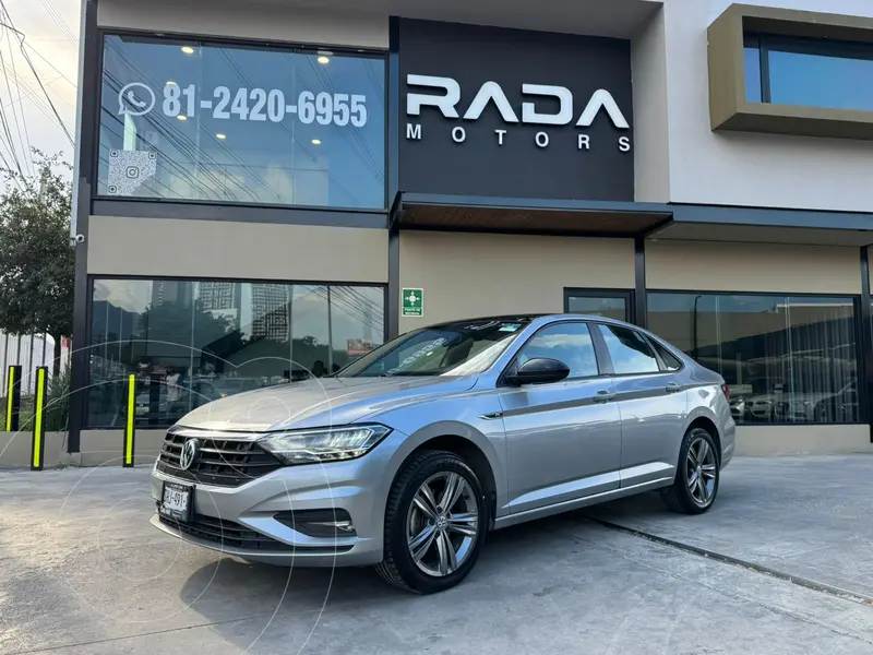 Foto Volkswagen Jetta R-Line Tiptronic usado (2020) color Gris precio $339,800