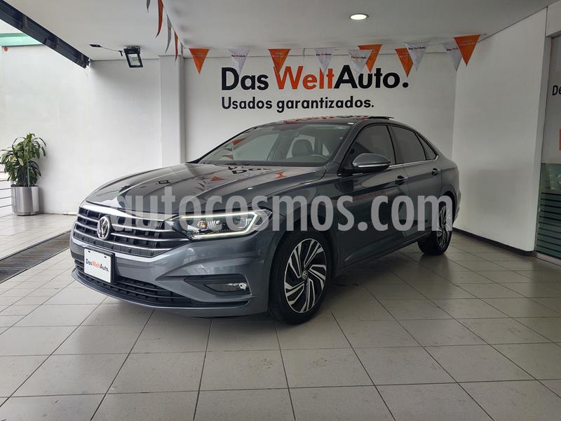 Volkswagen Jetta Highline Tiptronic usado (2019) color Gris Platino precio $379,000