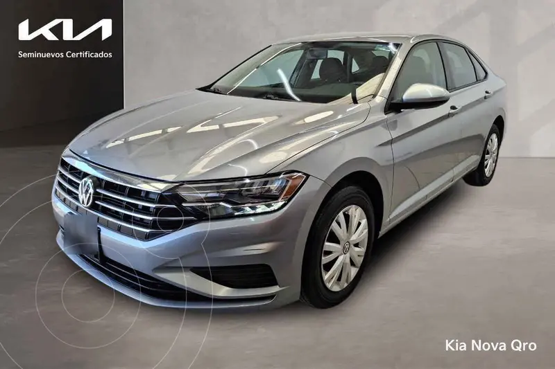 Foto Volkswagen Jetta Trendline usado (2021) color Gris financiado en mensualidades(enganche $81,750 mensualidades desde $7,018)