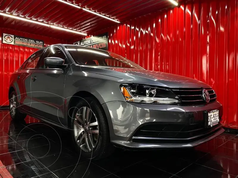 Foto Volkswagen Jetta Trendline usado (2018) color Gris precio $229,000