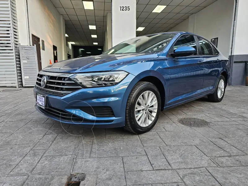 Foto Volkswagen Jetta Comfortline Tiptronic usado (2019) color Azul precio $274,900