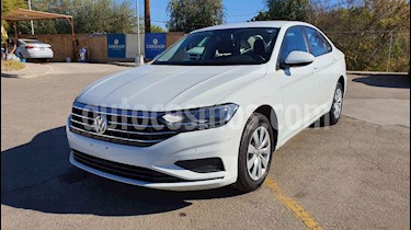 foto Volkswagen Jetta Trendline Tiptronic usado (2019) color Blanco precio $249,800