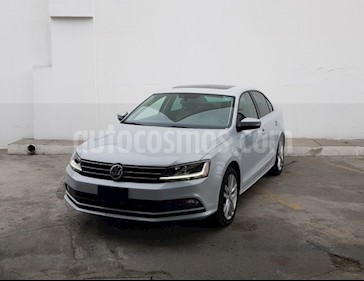 foto Volkswagen Jetta Sportline Tiptronic usado (2017) color Plata precio $325,000