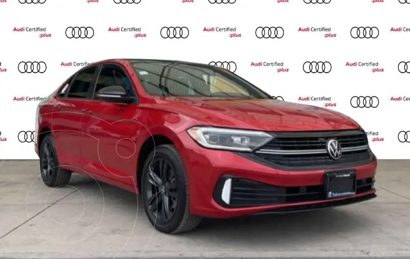 Foto Volkswagen Jetta Sportline usado (2022) color Rojo financiado en mensualidades(enganche $149,785 mensualidades desde $9,780)