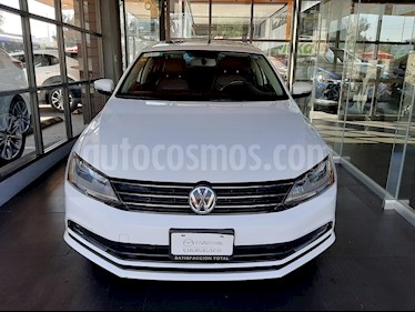 Volkswagen Jetta Sport usado (2017) color Blanco Candy precio $240,000