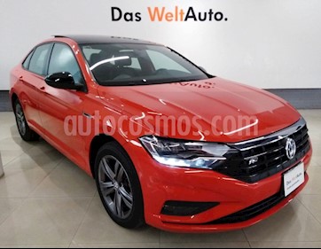 Foto venta Auto usado Volkswagen Jetta R-Line Tiptronic (2019) color Naranja precio $338,000