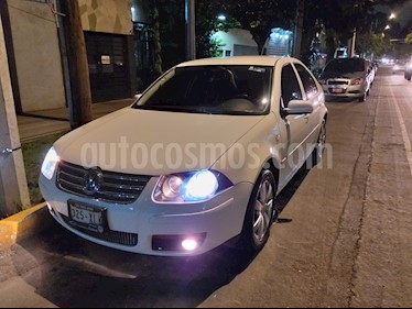 foto Volkswagen Jetta Sport Tiptronic usado (2011) color Blanco Candy precio $120,000