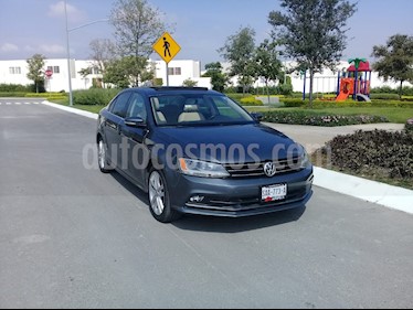 foto Volkswagen Jetta Sportline Tiptronic usado (2015) color Gris precio $215,000