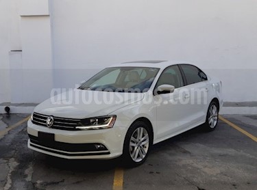 foto Volkswagen Jetta Sportline Tiptronic usado (2018) color Blanco precio $361,200